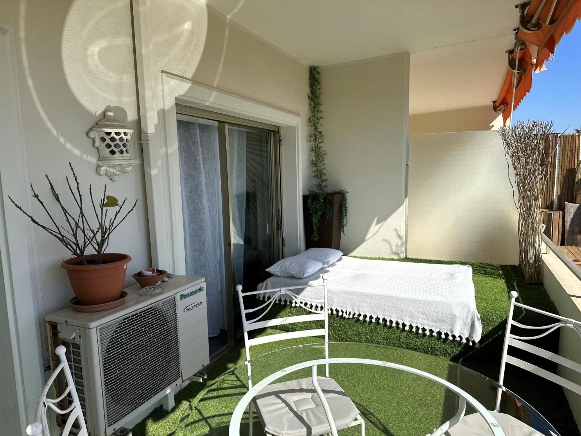 Studio Front De Mer A 10Metres De La Plage Villeneuve-Loubet Dış mekan fotoğraf