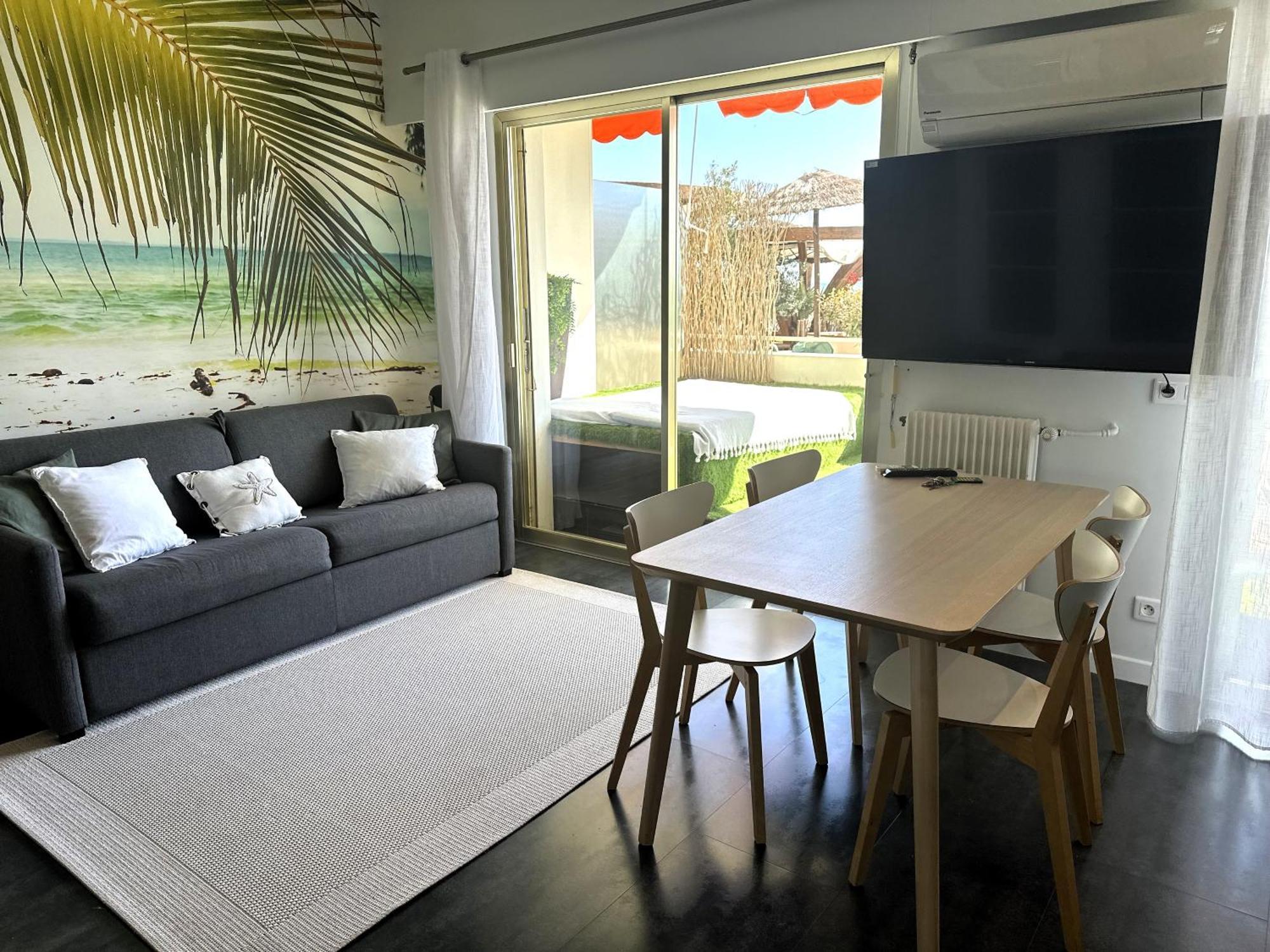 Studio Front De Mer A 10Metres De La Plage Villeneuve-Loubet Dış mekan fotoğraf
