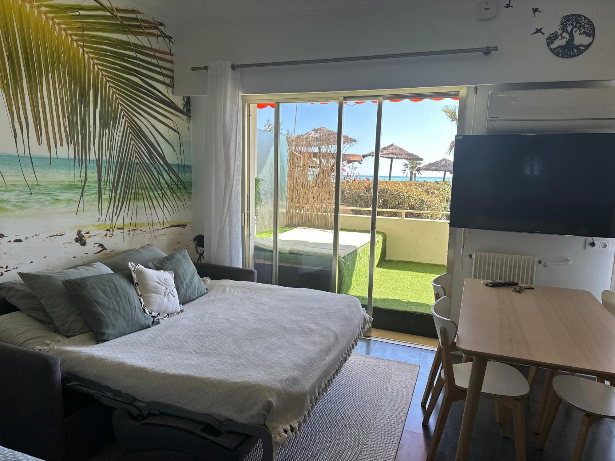 Studio Front De Mer A 10Metres De La Plage Villeneuve-Loubet Dış mekan fotoğraf