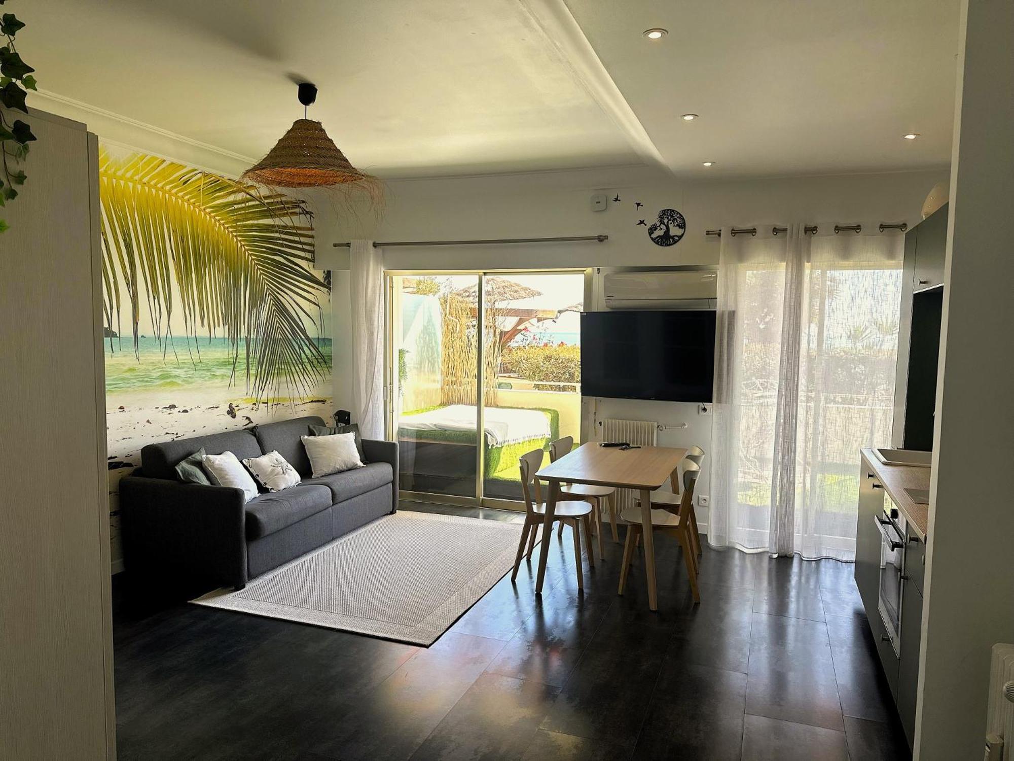 Studio Front De Mer A 10Metres De La Plage Villeneuve-Loubet Dış mekan fotoğraf