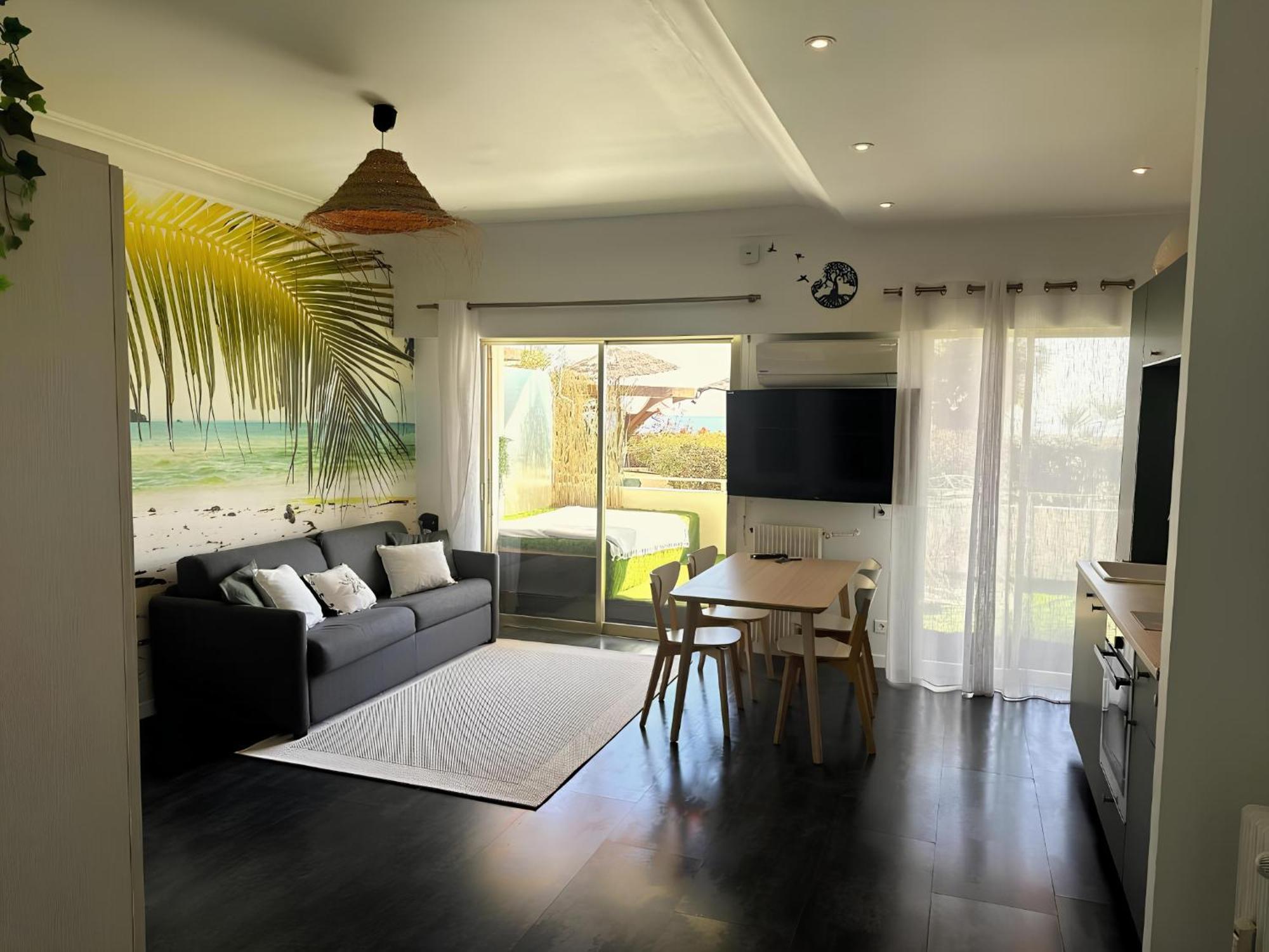 Studio Front De Mer A 10Metres De La Plage Villeneuve-Loubet Dış mekan fotoğraf